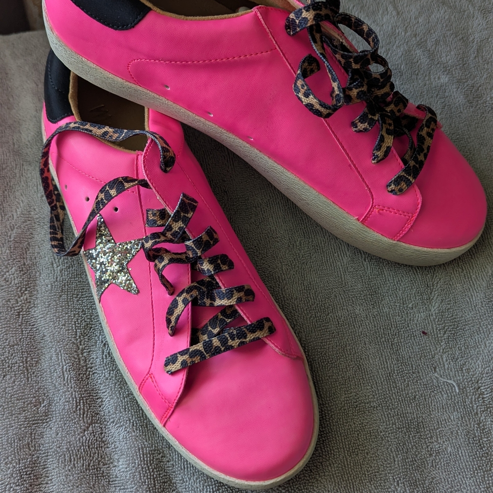 Pink Women's Sneakers with Glitter Star